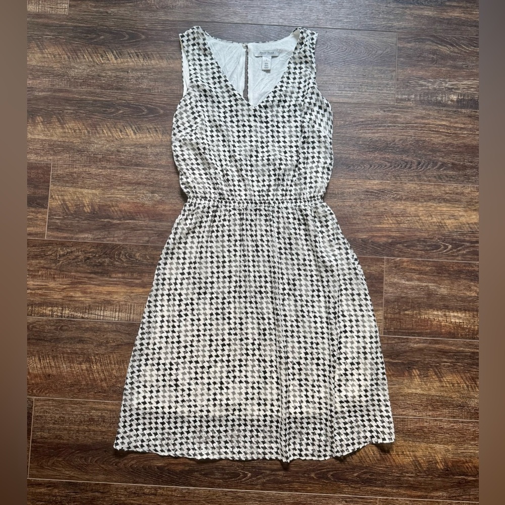 White House Black Market Black & White Houndstooth Sleeveless Dress Size 2